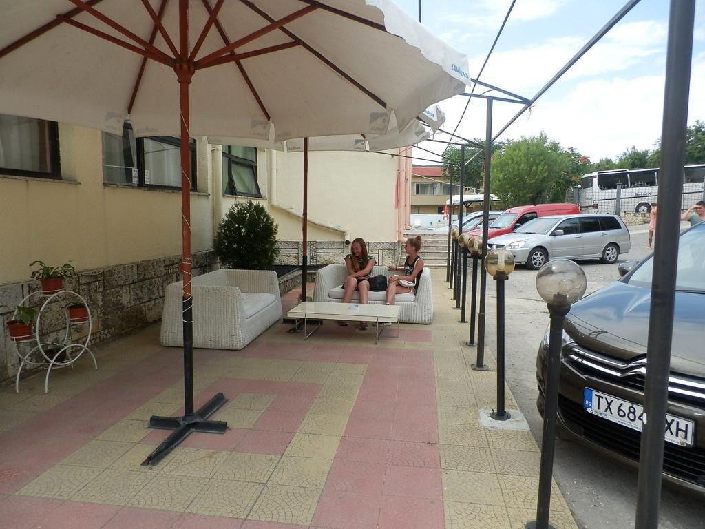 Olimpia Supersnab Hotel Balchik Luaran gambar