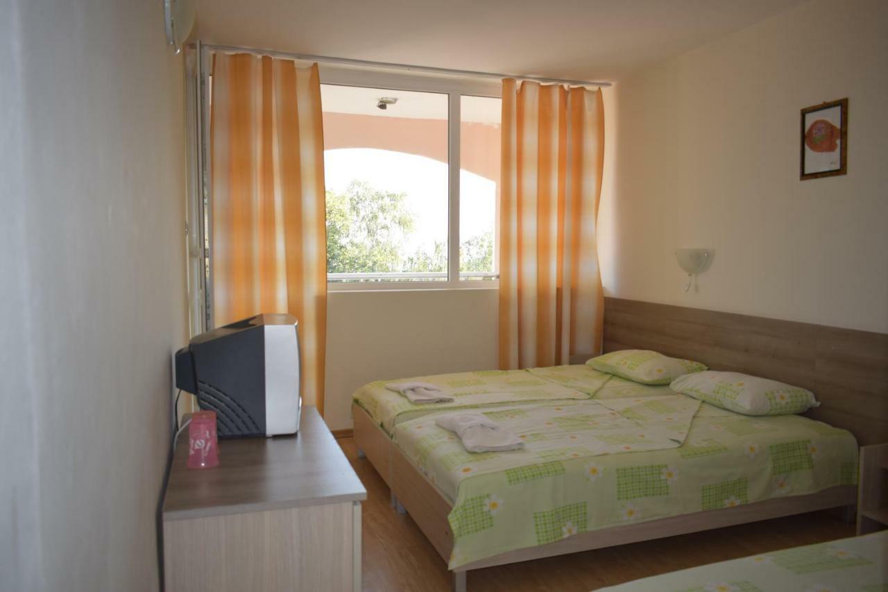 Olimpia Supersnab Hotel Balchik Luaran gambar